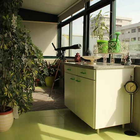 公寓 Schoene In Mit Sonnenterrasse By Interhome