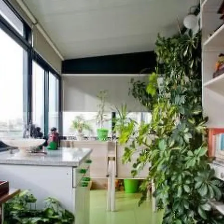 公寓 Schoene In Mit Sonnenterrasse By Interhome *